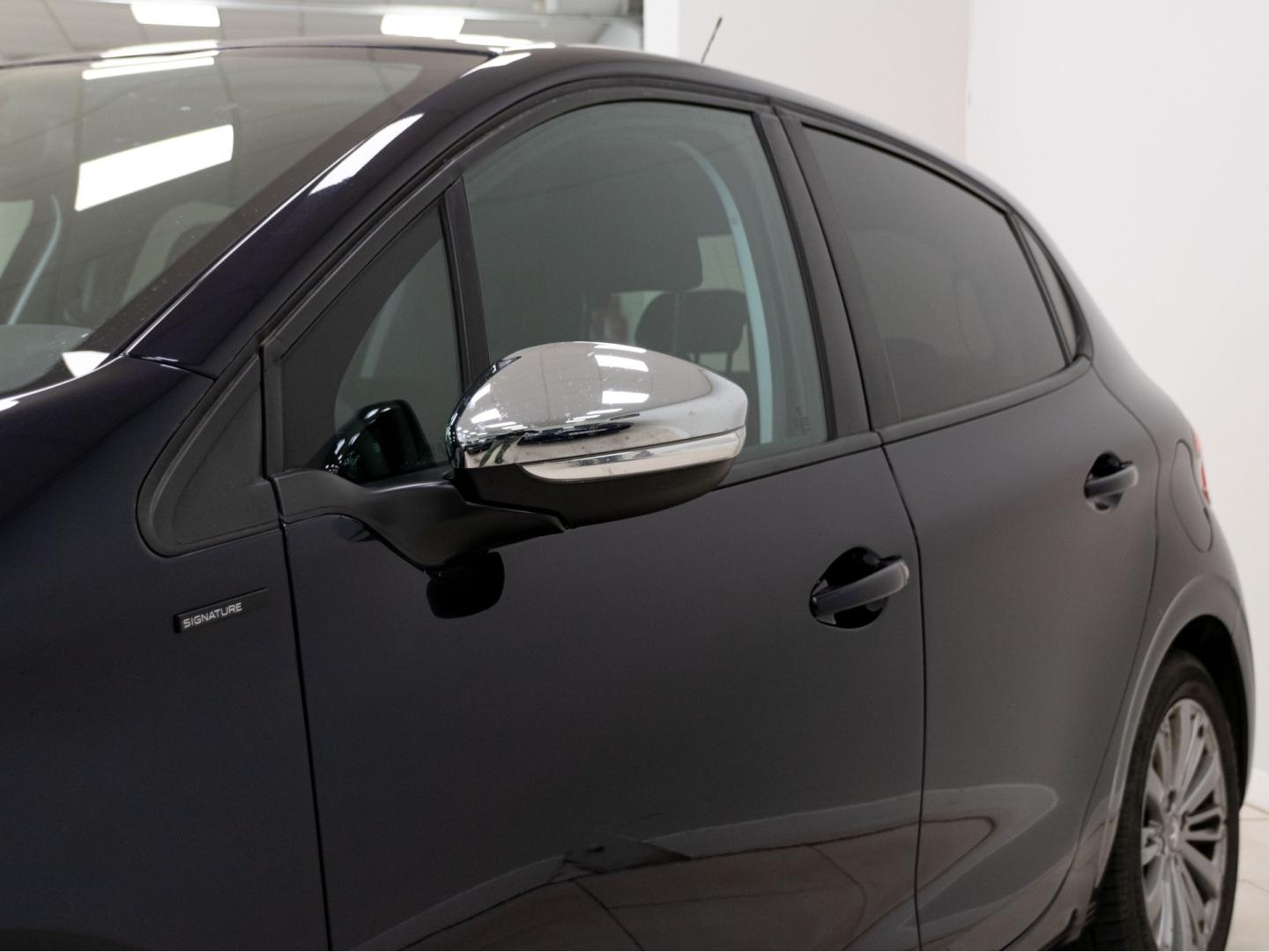 Peugeot 208 5P Signature BlueHDi 73KW (100CV)