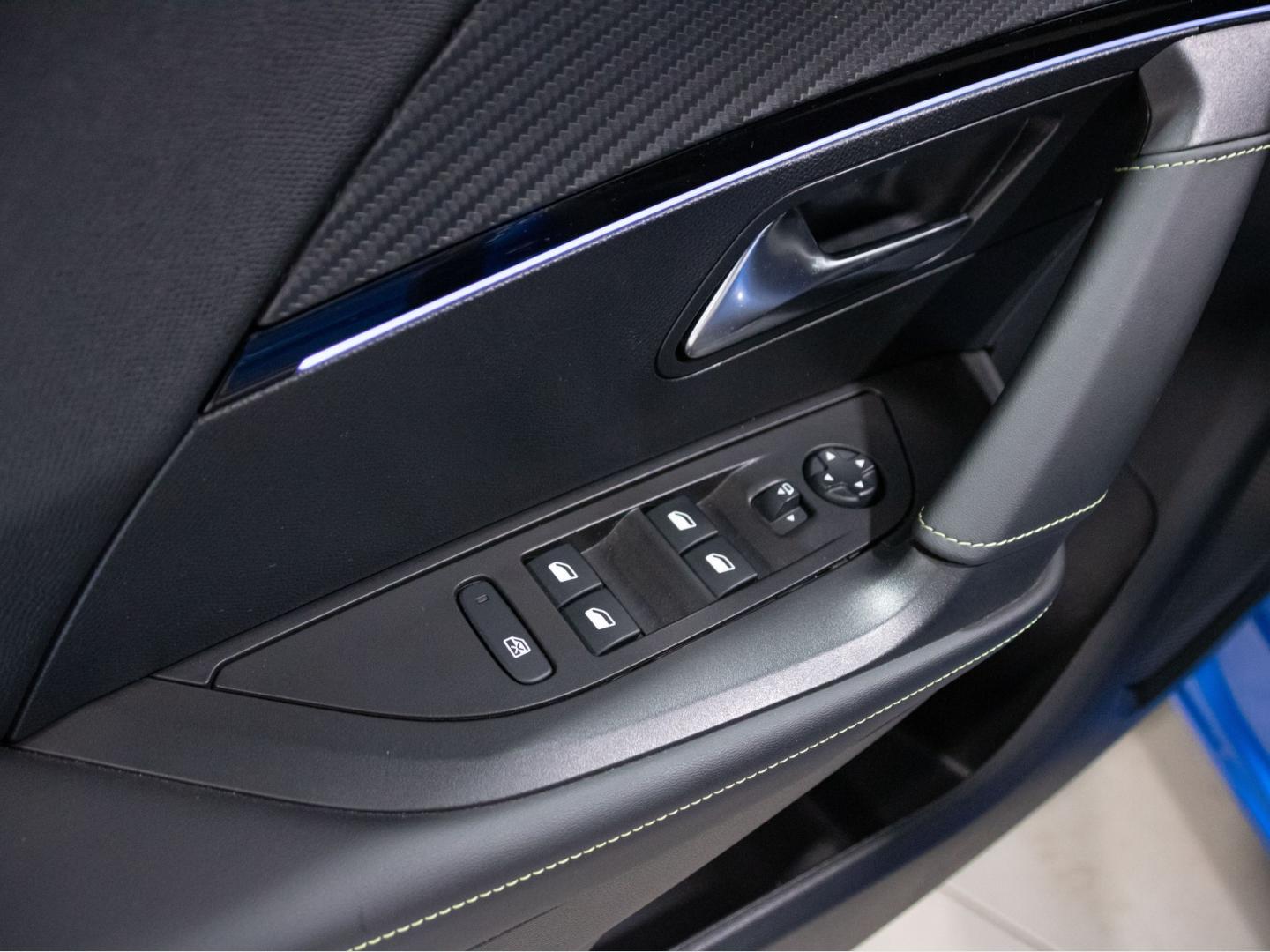 Peugeot 2008 GT Puretech 130 S&S 6 Vel. MAN