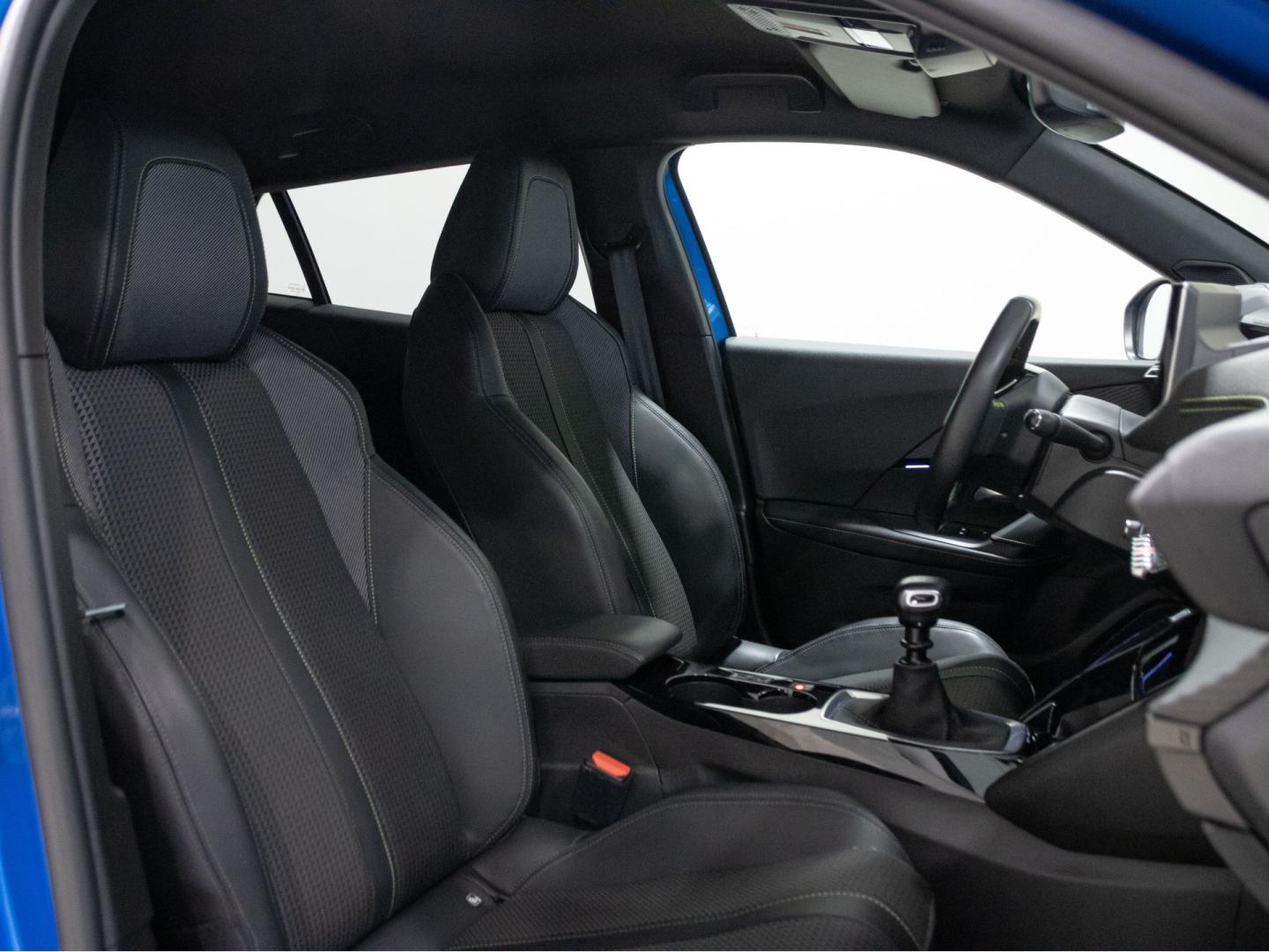 Peugeot 2008 GT Puretech 130 S&S 6 Vel. MAN