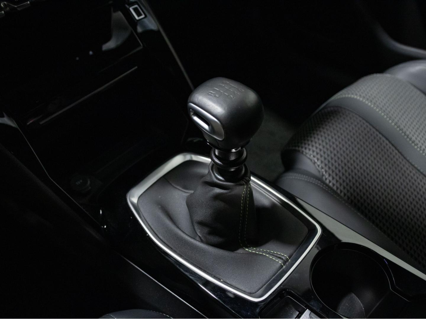 Peugeot 2008 GT Puretech 130 S&S 6 Vel. MAN
