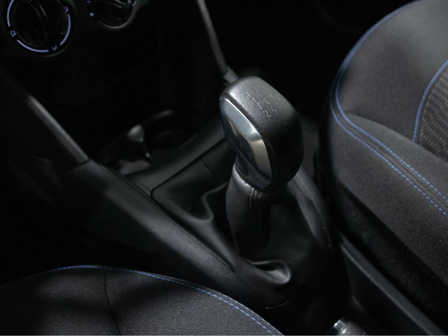 Peugeot 208 5P Signature BlueHDi 73KW (100CV)