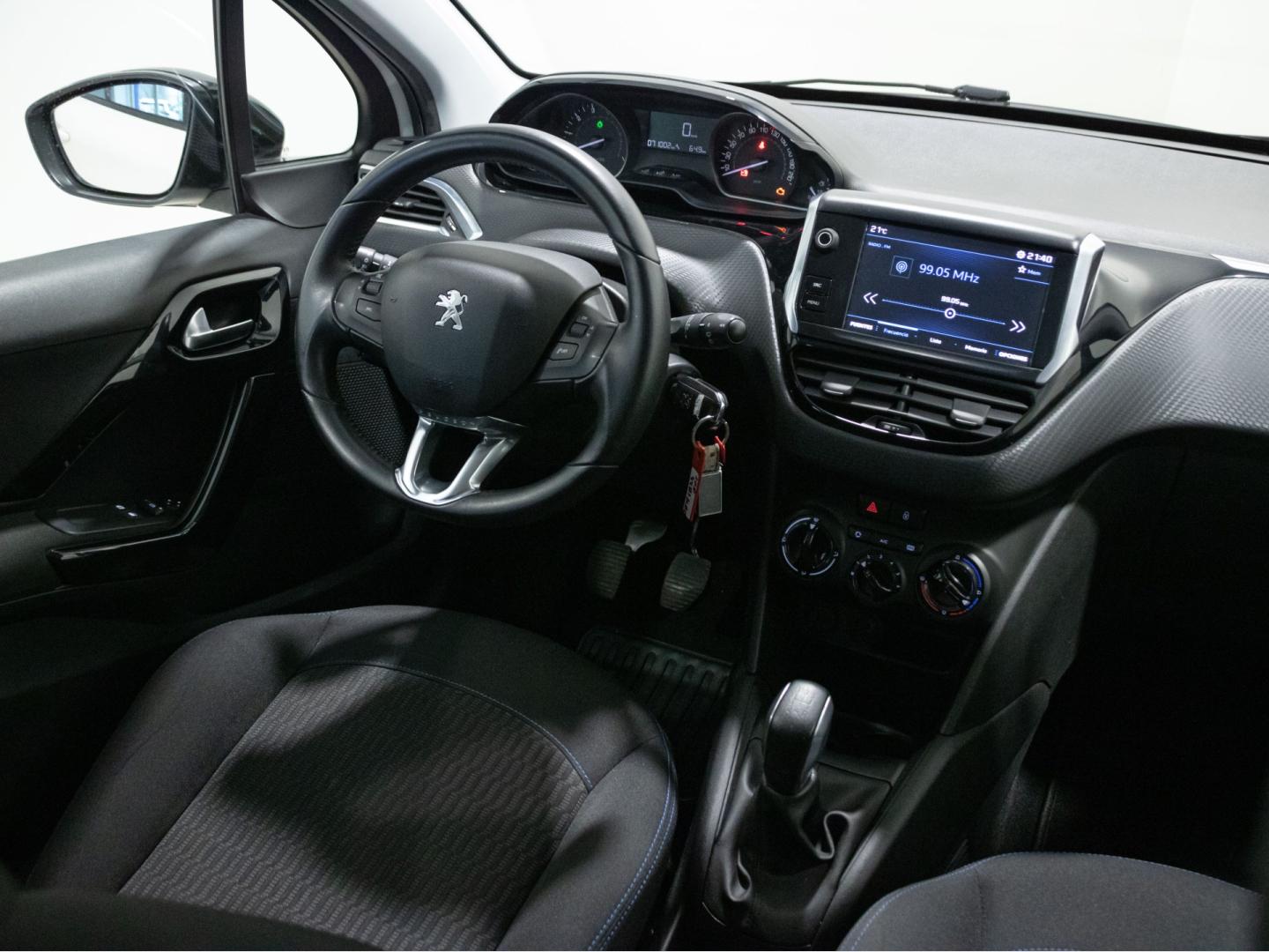 Peugeot 208 5P Signature BlueHDi 73KW (100CV)