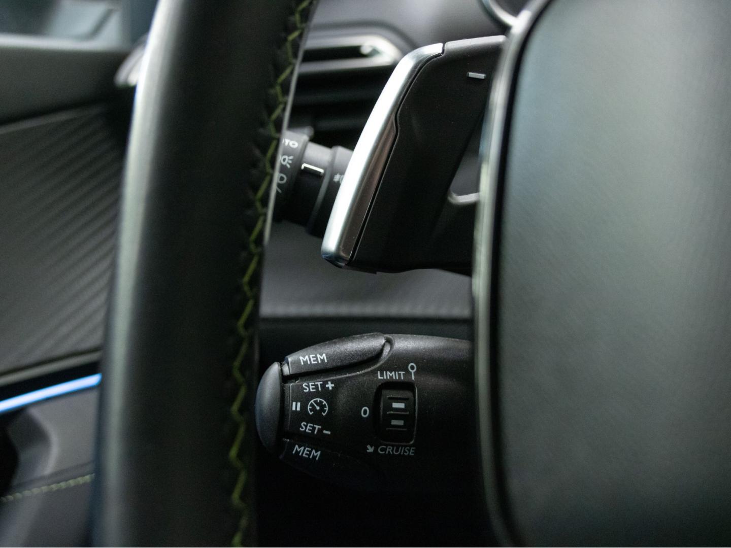 Peugeot 2008 GT Puretech 130 S&S EAT8