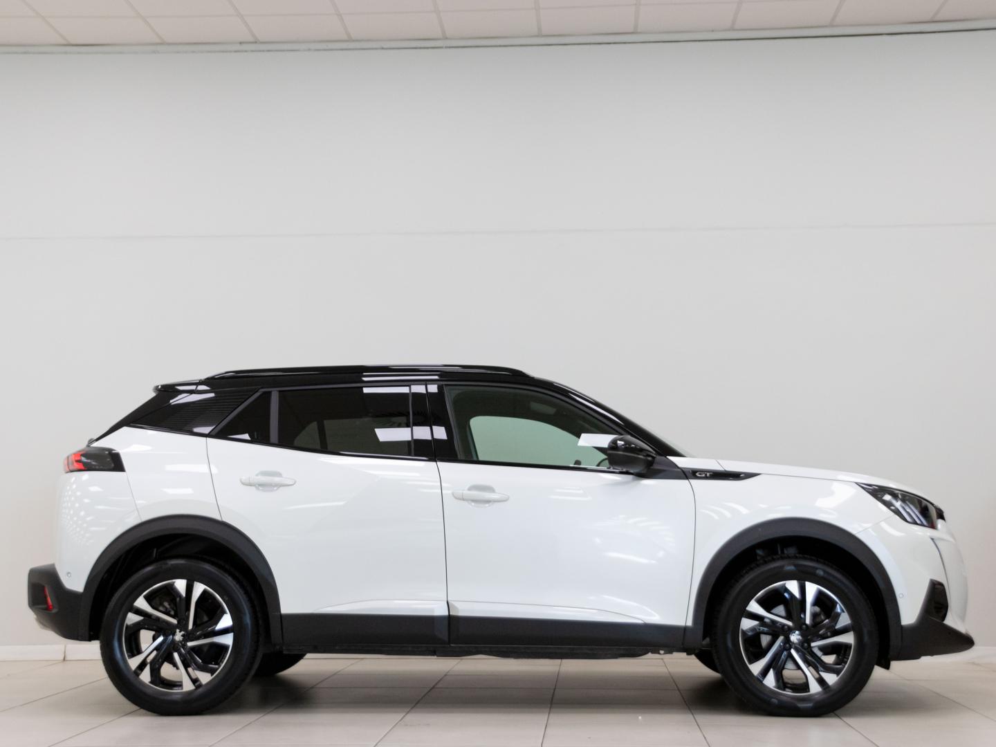 Peugeot 2008 GT Puretech 130 S&S EAT8