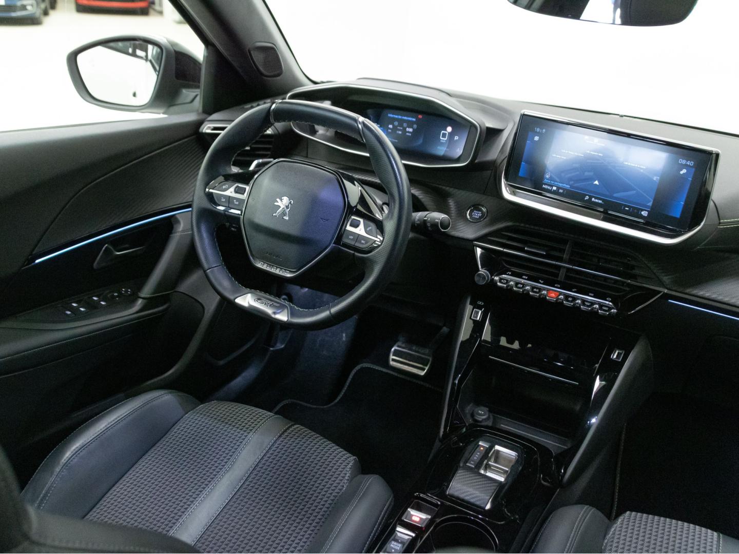 Peugeot 2008 GT Puretech 130 S&S EAT8