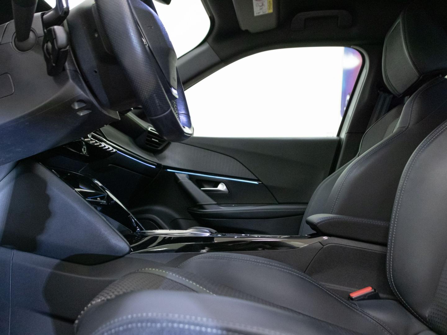 Peugeot 2008 GT Puretech 130 S&S EAT8
