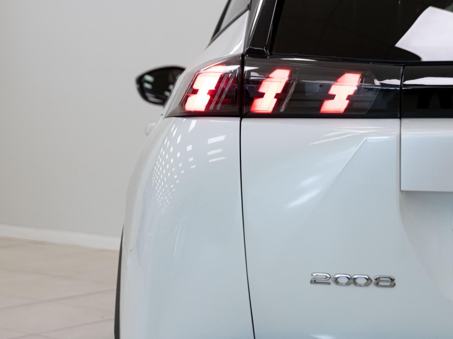 Peugeot 2008 GT Puretech 130 S&S EAT8