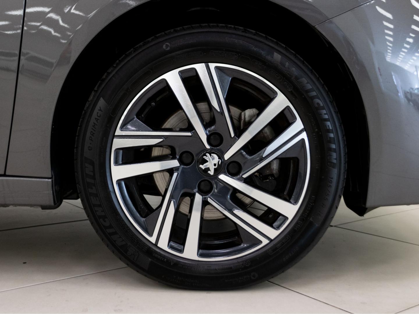 Peugeot 208 PureTech 73kW (100CV) EAT8 Allure