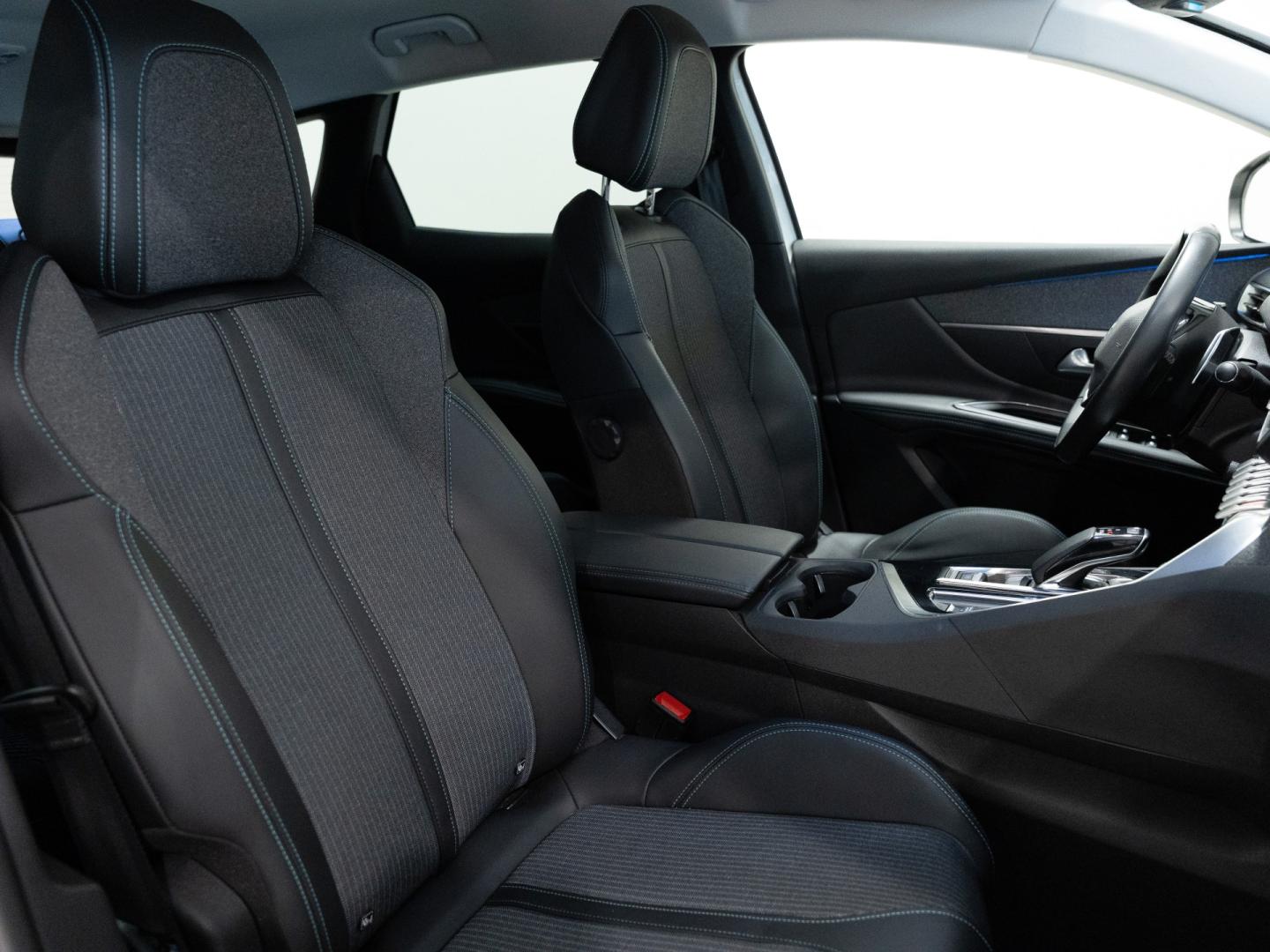 Peugeot 3008 Plug-in Hybrid 225 e-EAT8 Allure