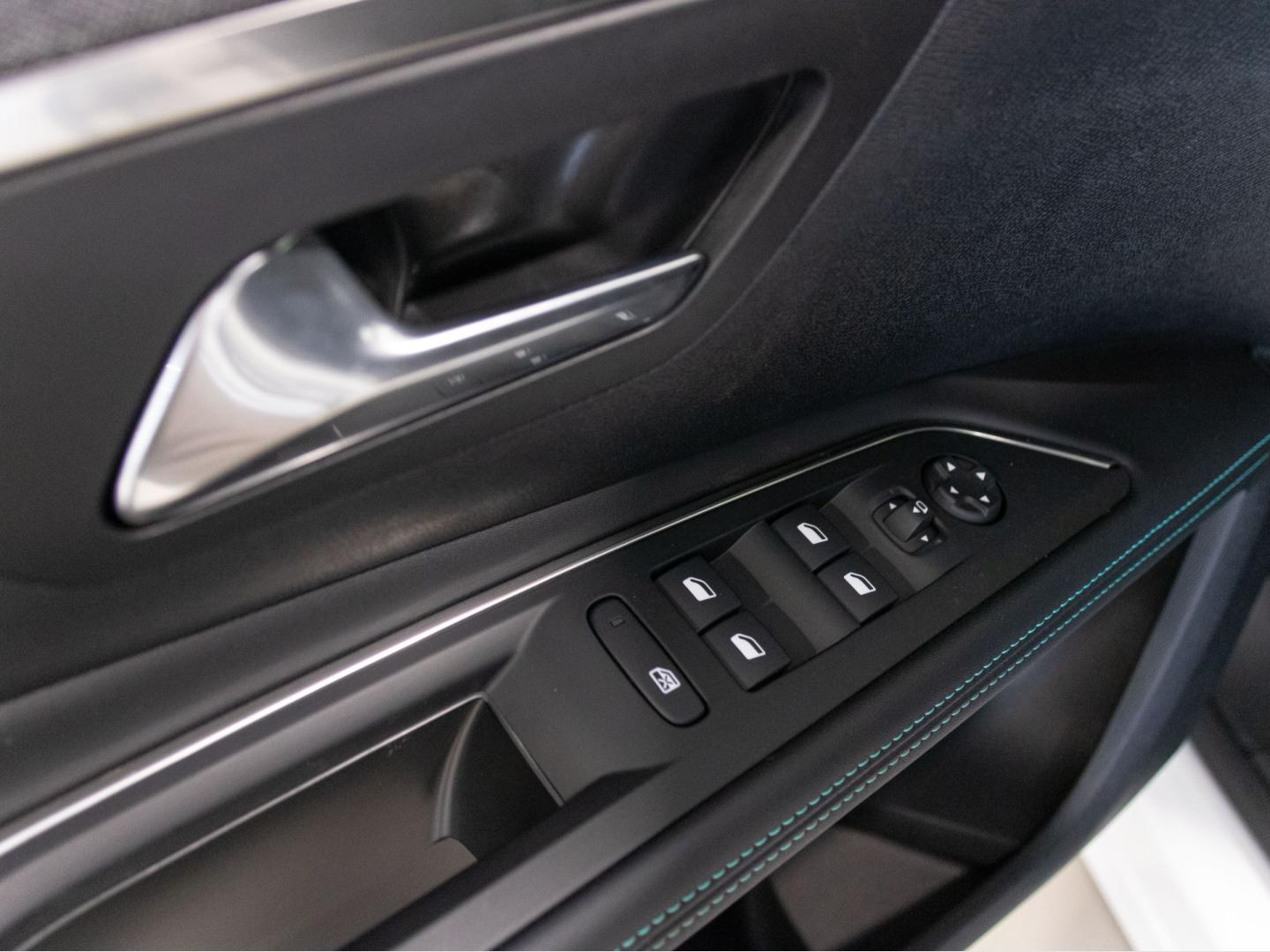 Peugeot 5008 1.5 BlueHDi 96kW (130CV) S&S Allure EAT8