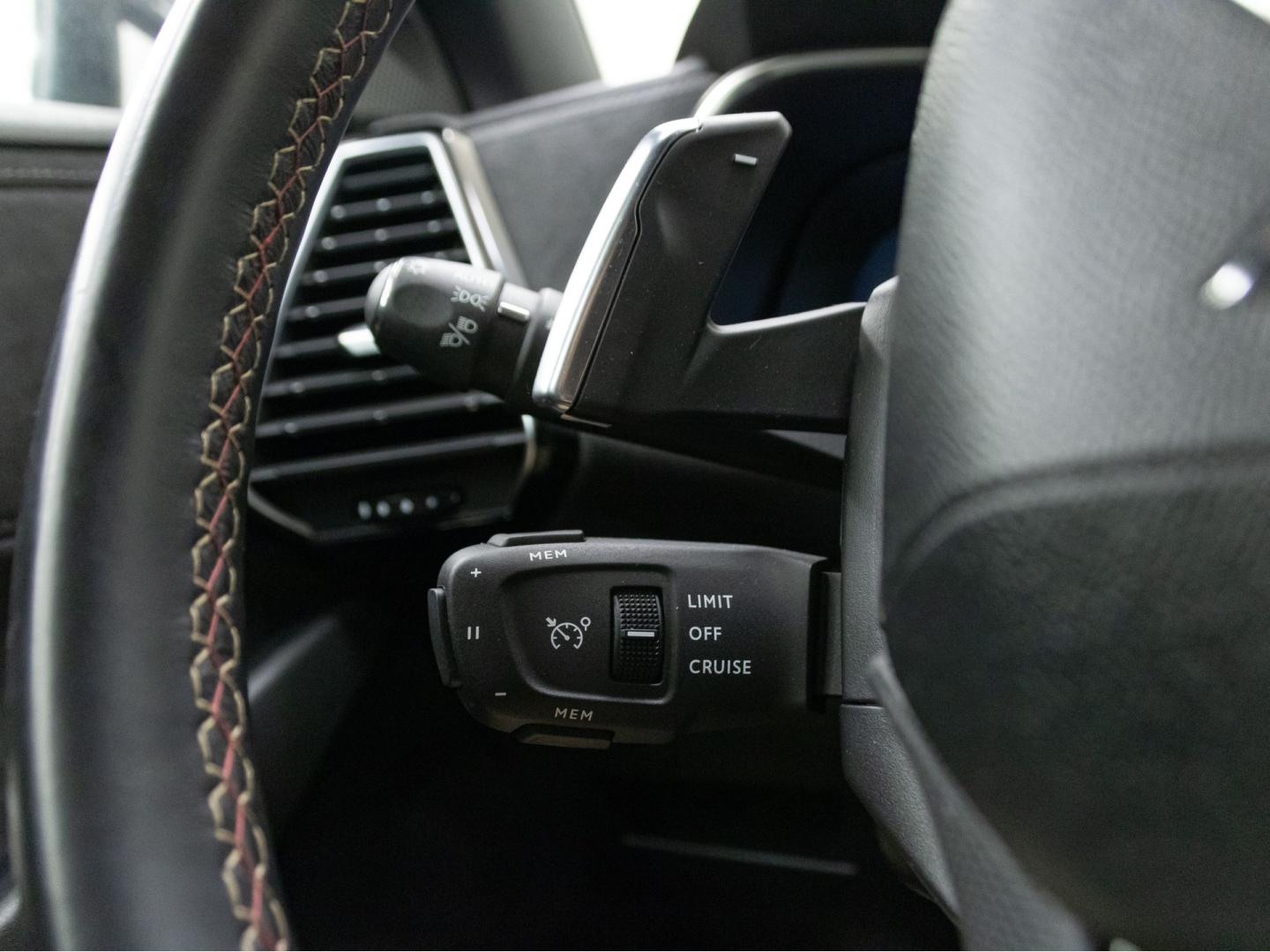 DS DS 7 Crossback E-Tense 1.6 E-Tense 225 PERFORMANCE LINE Auto