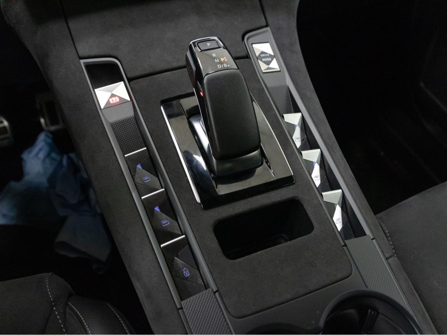 DS DS 7 Crossback E-Tense 1.6 E-Tense 225 PERFORMANCE LINE Auto