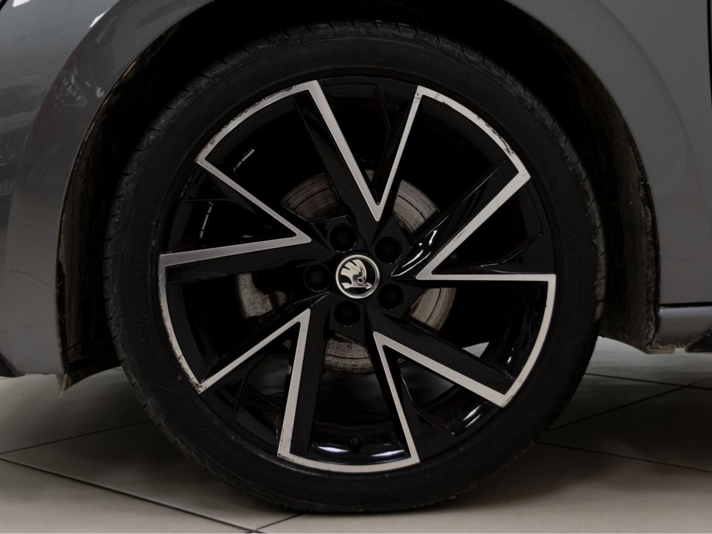 Skoda Scala 1.5 TSI 110 KW (150 CV) Montecarlo