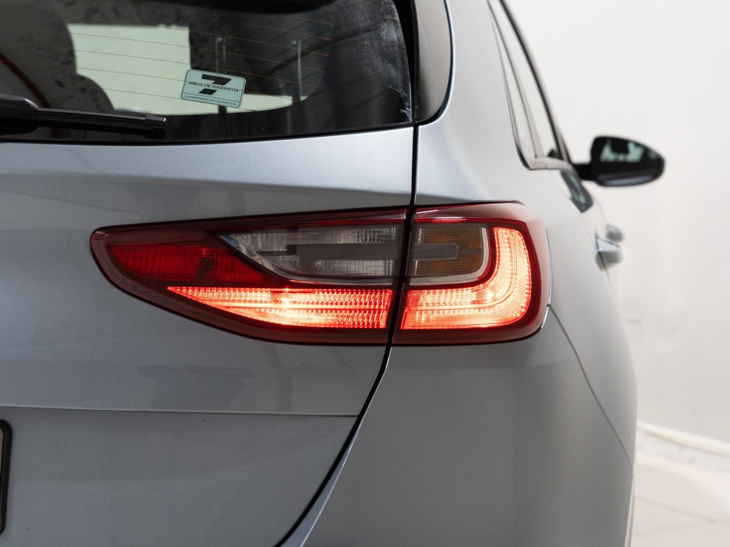 Kia Ceed 1.0 T-GDi 74kW (100CV) Concept