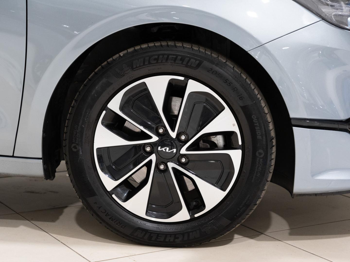 Kia Ceed 1.0 T-GDi 74kW (100CV) Concept