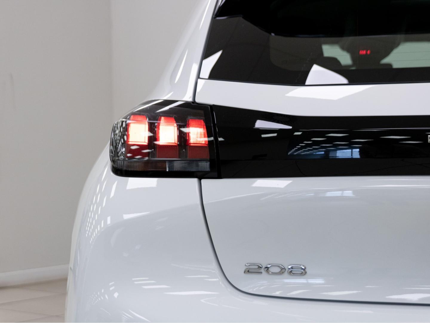 Peugeot 208 BlueHDi 73kW (100CV) Active Pack