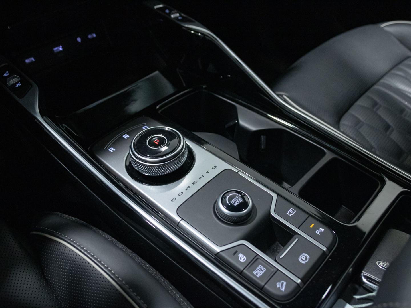 Kia Sorento 1.6 T-GDi HEV Emo 4x4 7pl (P.Luxury)