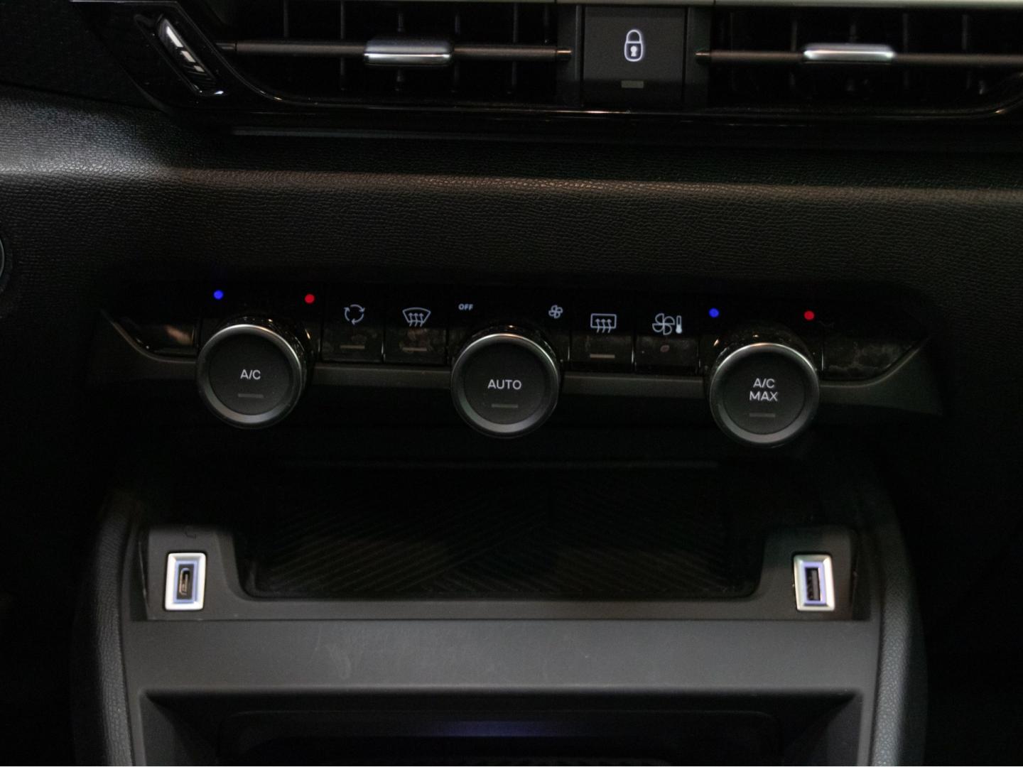 Citroen C4 Hybrid 145 ë-DCS6 Max