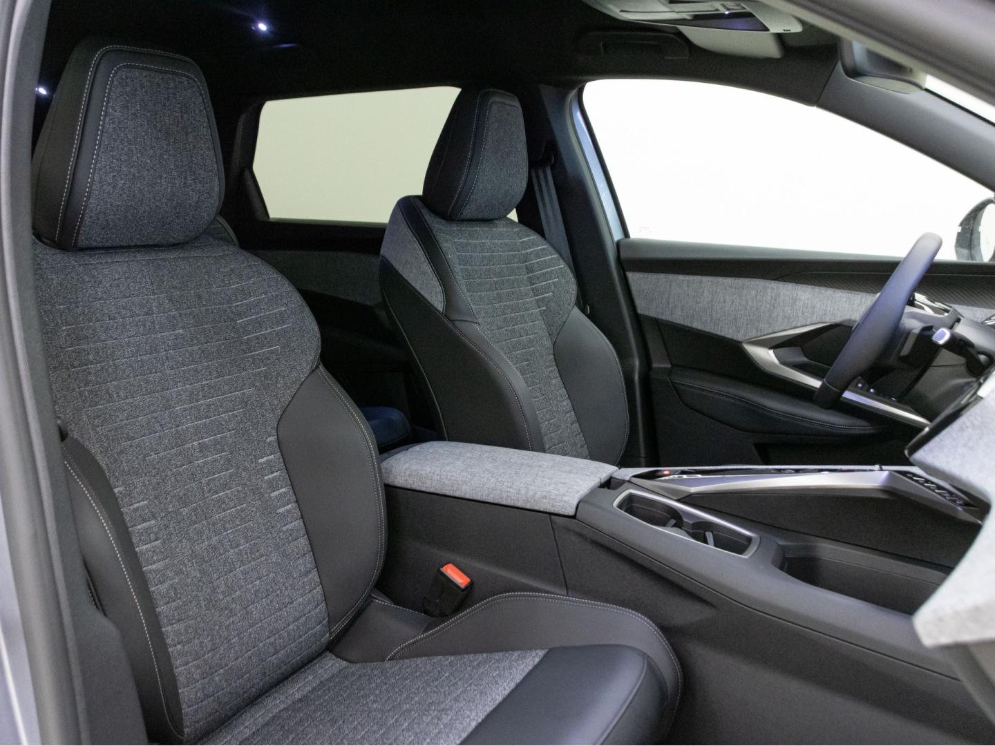 Peugeot 5008 1.2 107KW Allure eDCS6