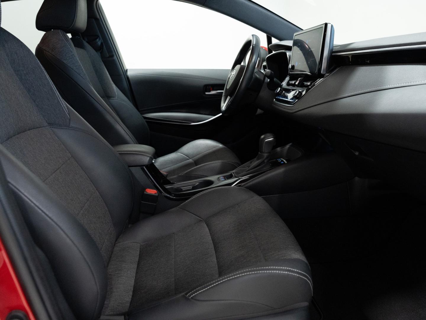 Toyota Corolla 1.8 125H STYLE E-CVT
