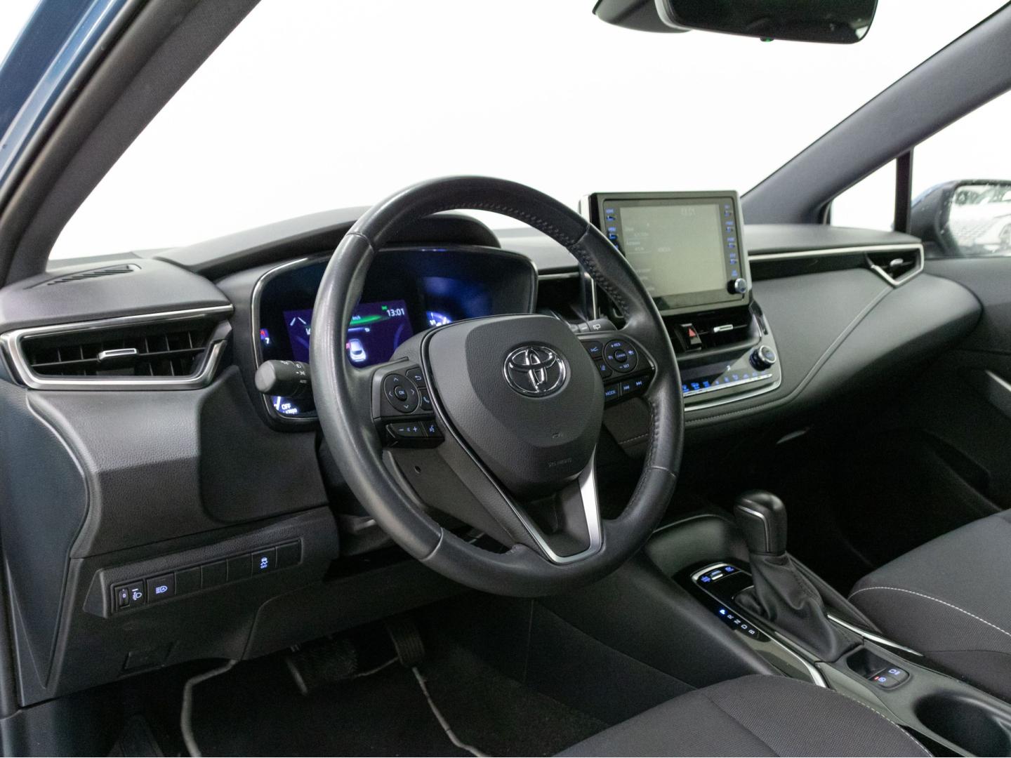 Toyota Corolla 1.8 125H BUSINESS E-CVT