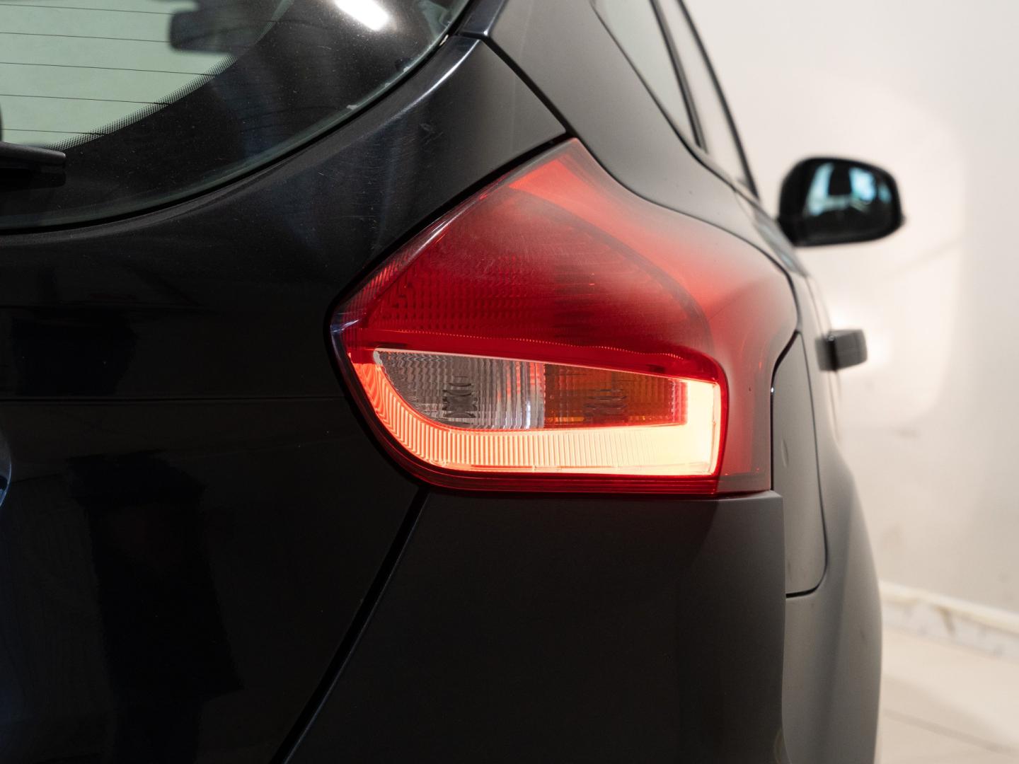 Ford Focus 1.0 Ecoboost Auto-St.-St. 125cv Trend+
