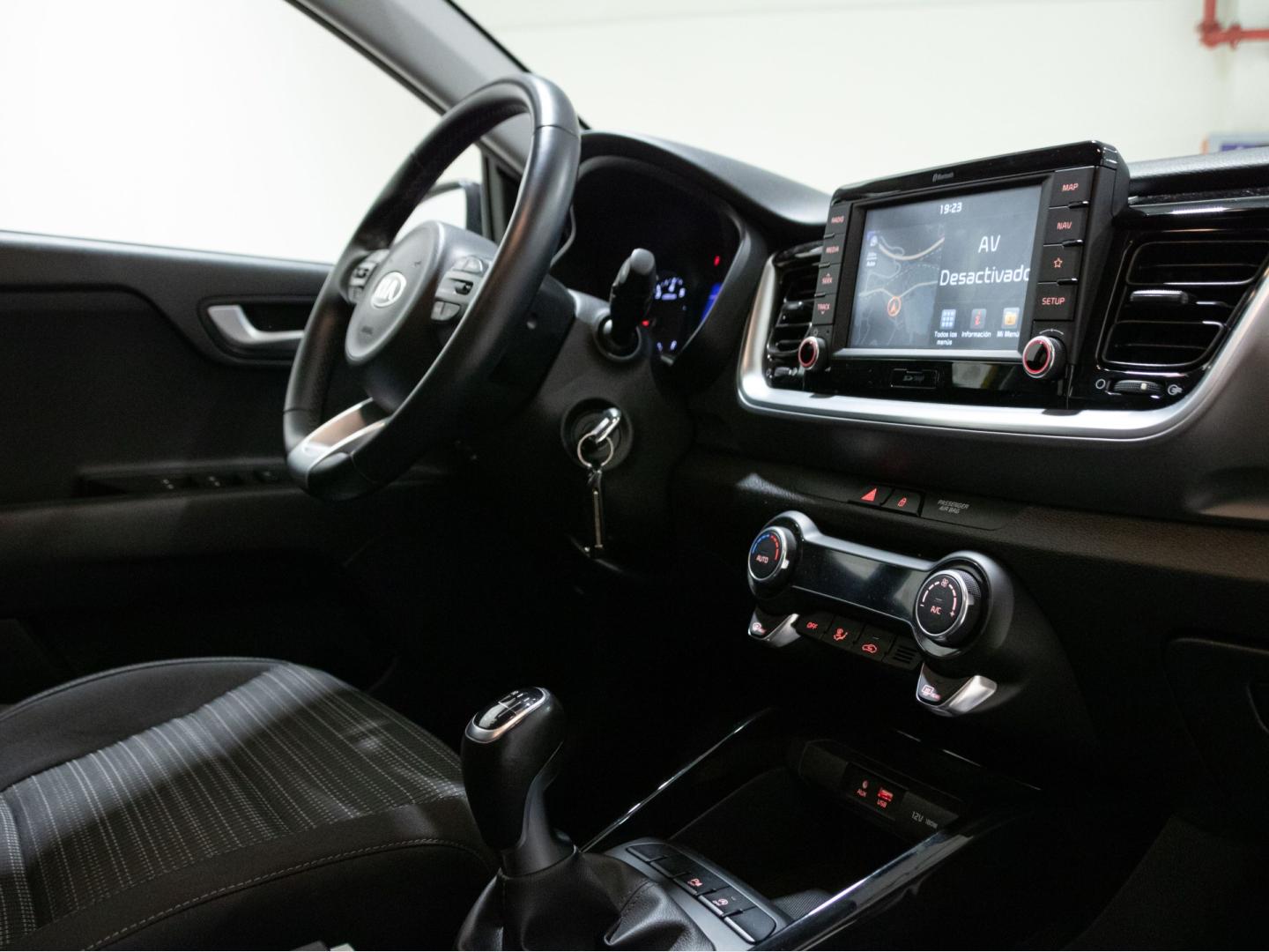 Kia Stonic 1.0 T-GDi 74kW (100CV) Drive