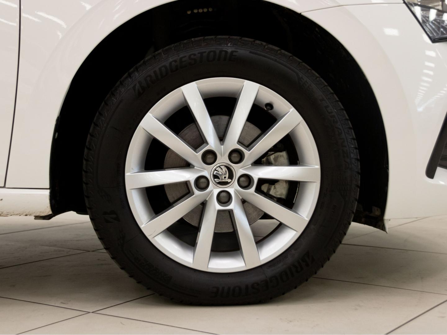 Skoda Scala 1.0 TSI 81KW (110 CV) Ambition