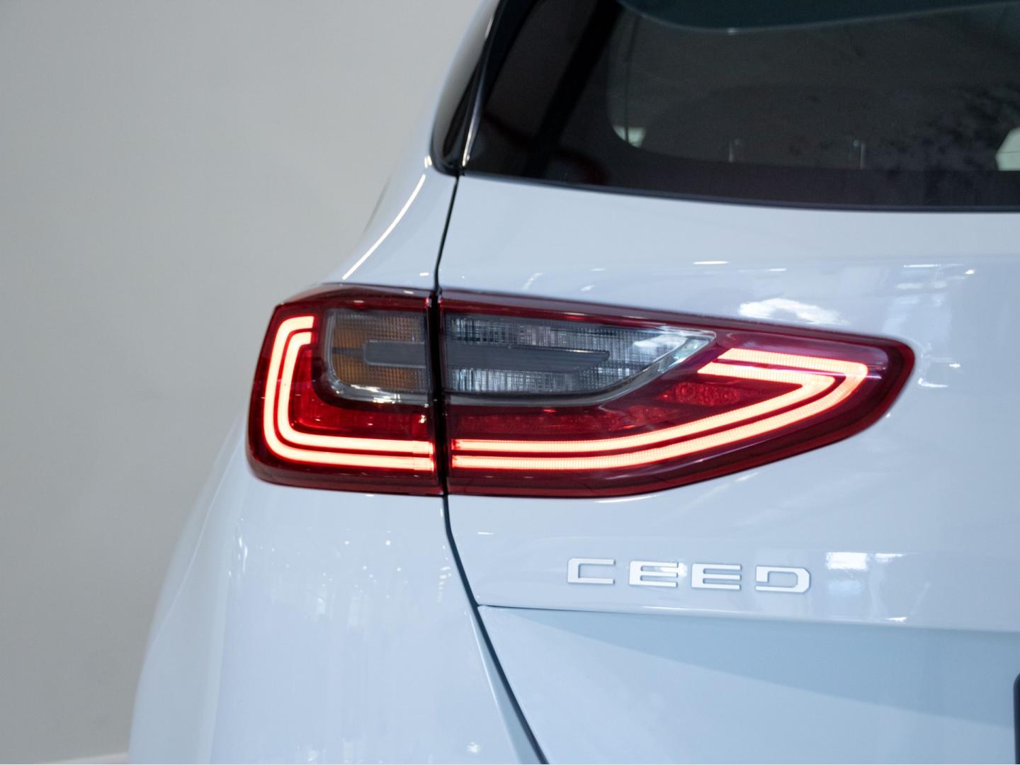 Kia Ceed 1.6 MHEV iMT 100kW (136CV) Drive