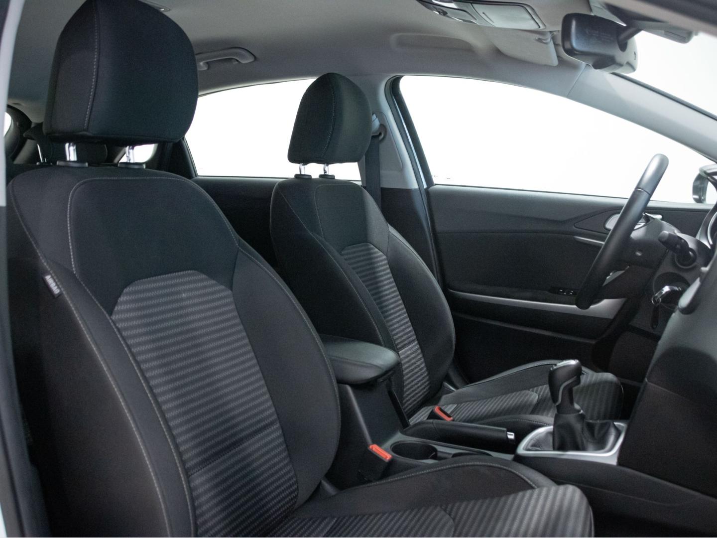 Kia Ceed 1.6 MHEV iMT 100kW (136CV) Drive