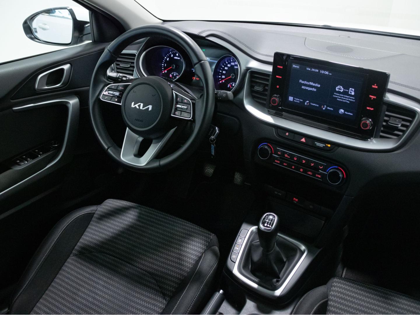 Kia Ceed 1.6 MHEV iMT 100kW (136CV) Drive