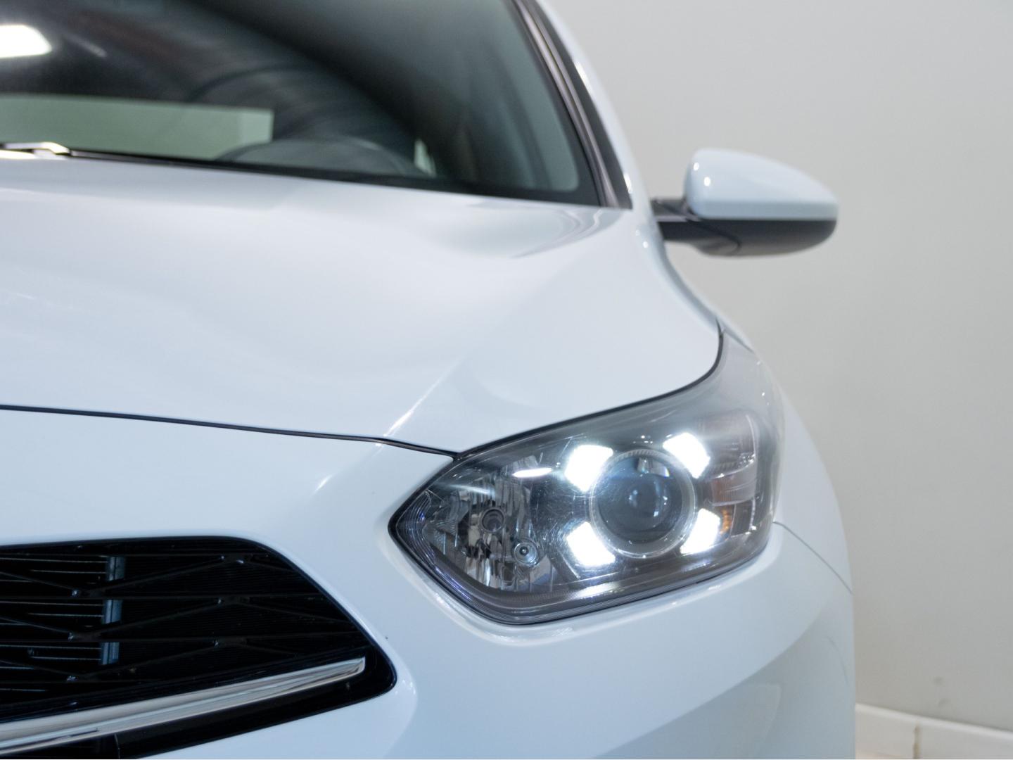 Kia Ceed 1.6 MHEV iMT 100kW (136CV) Drive