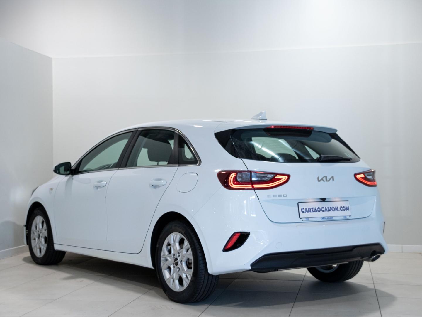 Kia Ceed 1.6 MHEV iMT 100kW (136CV) Drive