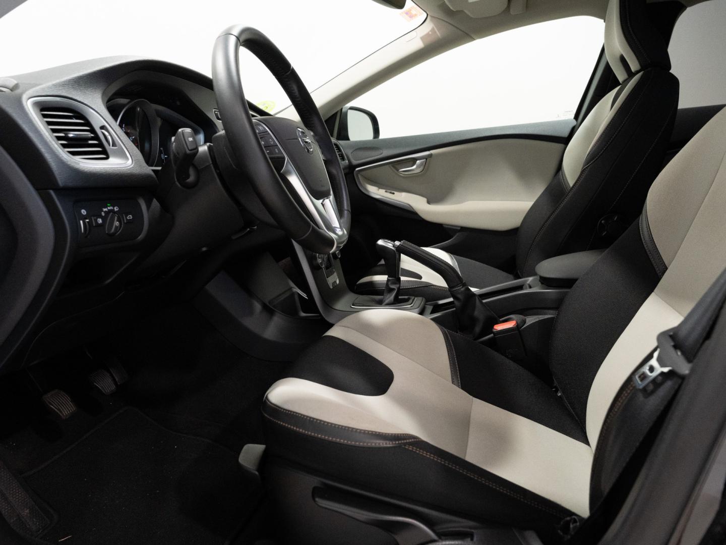 Volvo V40 Cross Country 2.0 T3 Cross Country