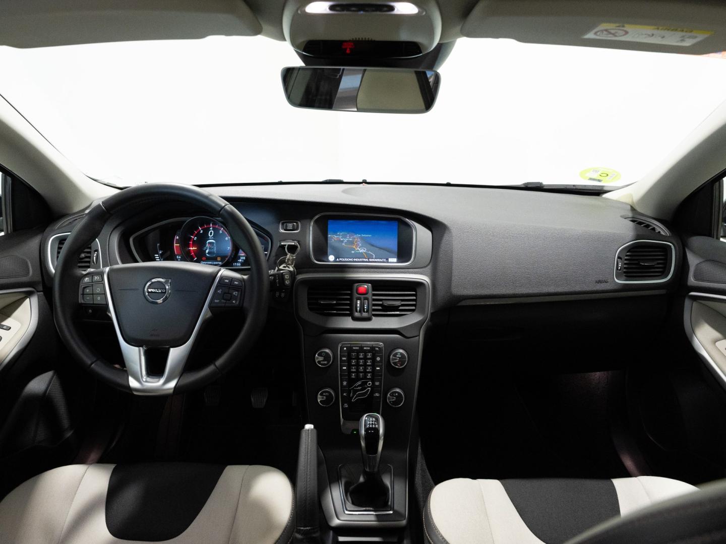 Volvo V40 Cross Country 2.0 T3 Cross Country