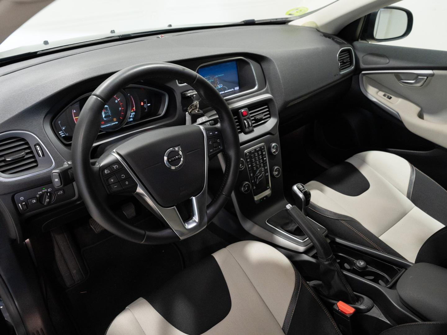 Volvo V40 Cross Country 2.0 T3 Cross Country