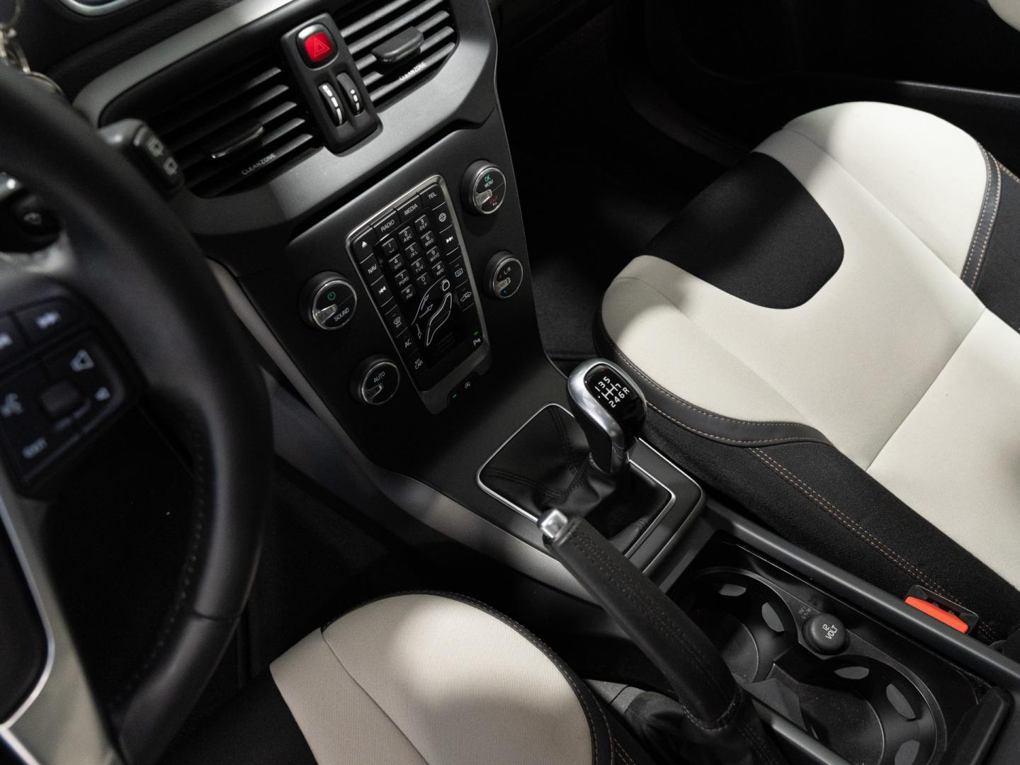 Volvo V40 Cross Country 2.0 T3 Cross Country