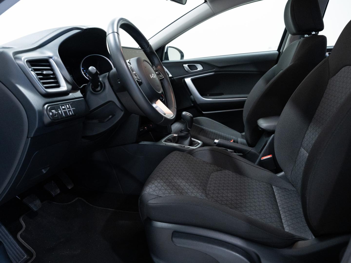 Kia Ceed 1.0 T-GDi 74kW (100CV)) Concept
