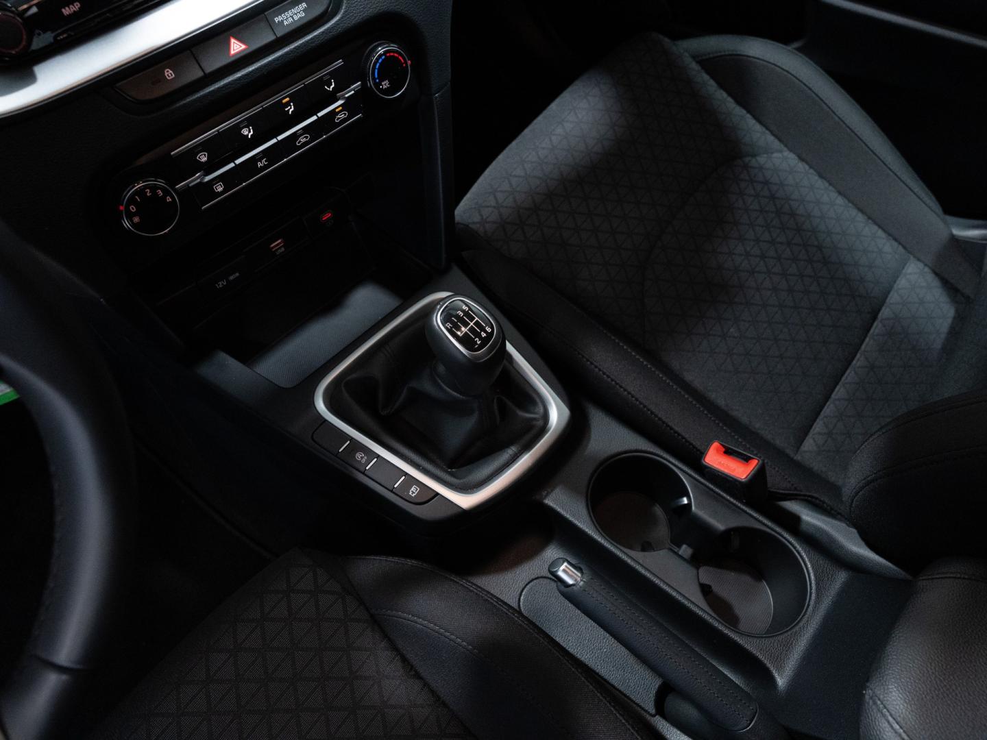 Kia Ceed 1.0 T-GDi 74kW (100CV)) Concept