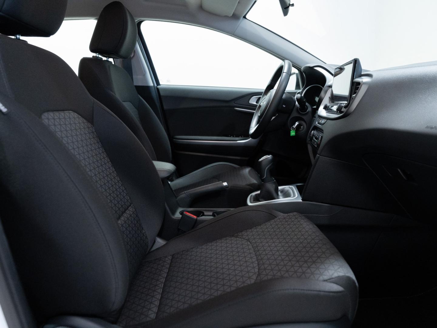 Kia Ceed 1.0 T-GDi 74kW (100CV)) Concept