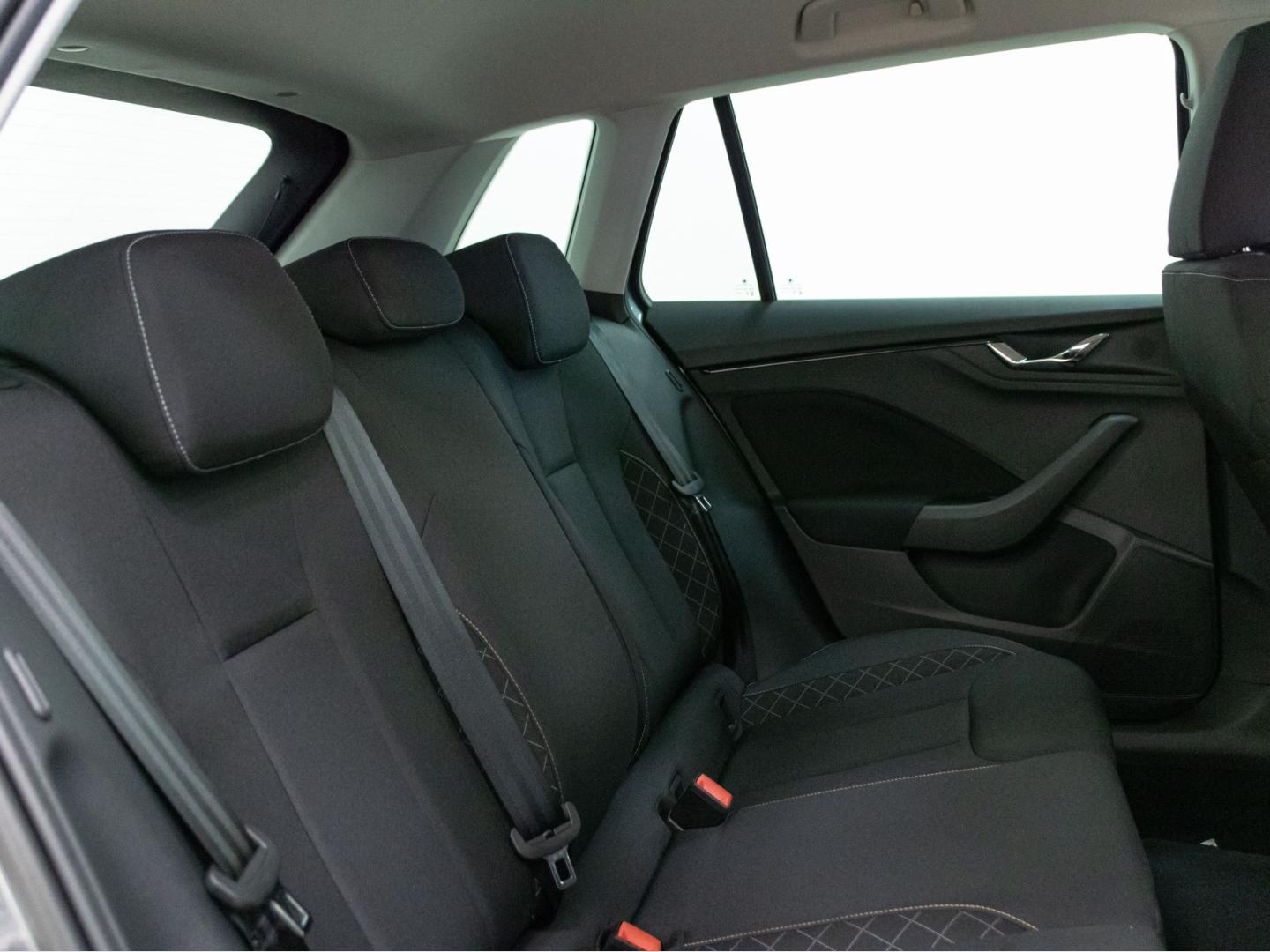 Skoda Kamiq 1.0 TSI 81kW (110CV) DSG AMBITION