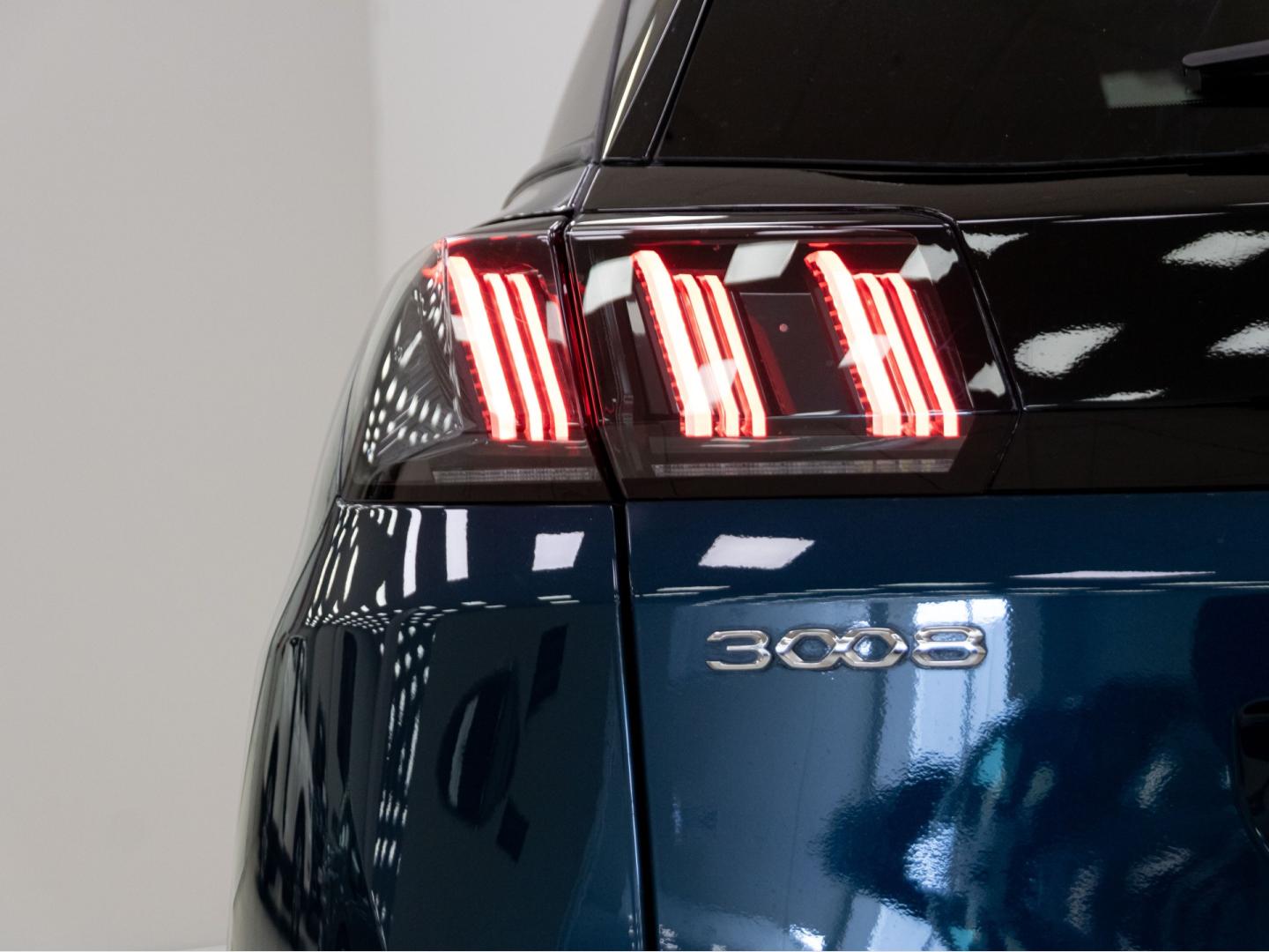 Peugeot 3008 Plug-in Hybrid 225 e-EAT8 Allure Pack