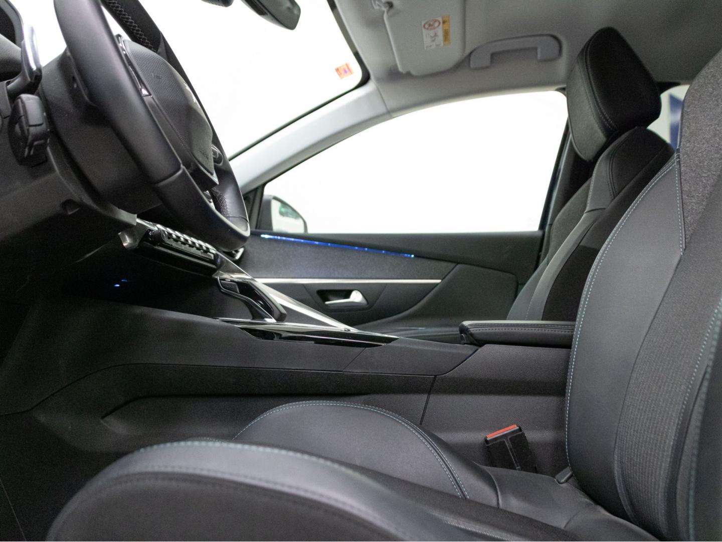 Peugeot 3008 Plug-in Hybrid 225 e-EAT8 Allure Pack
