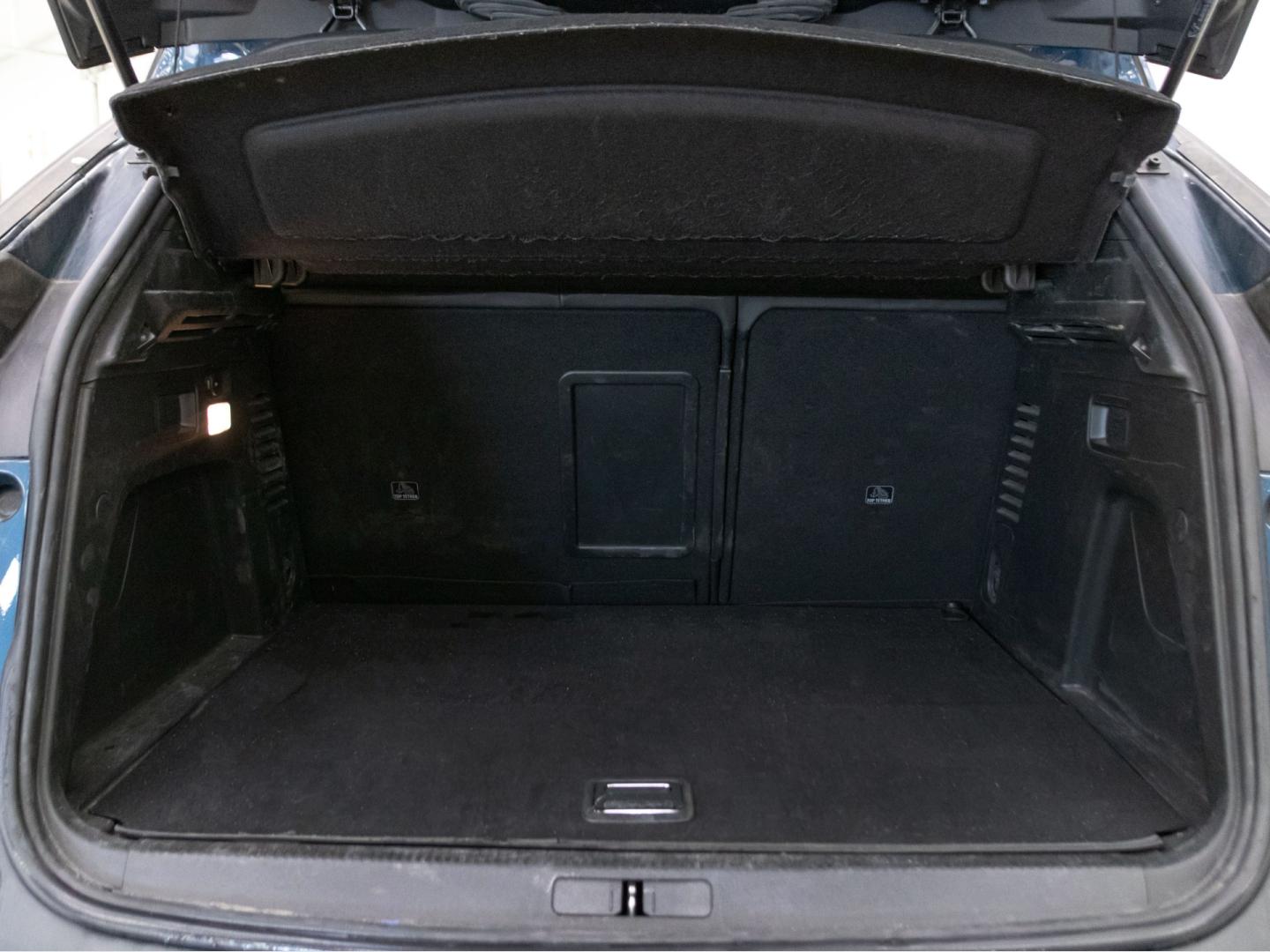 Peugeot 3008 Plug-in Hybrid 225 e-EAT8 Allure Pack