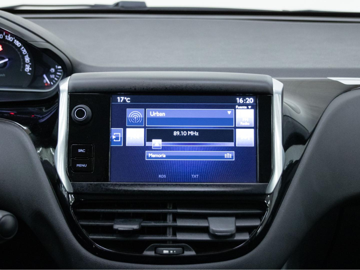 Peugeot 208 5P STYLE 1.2L PureTech 60KW (82CV)