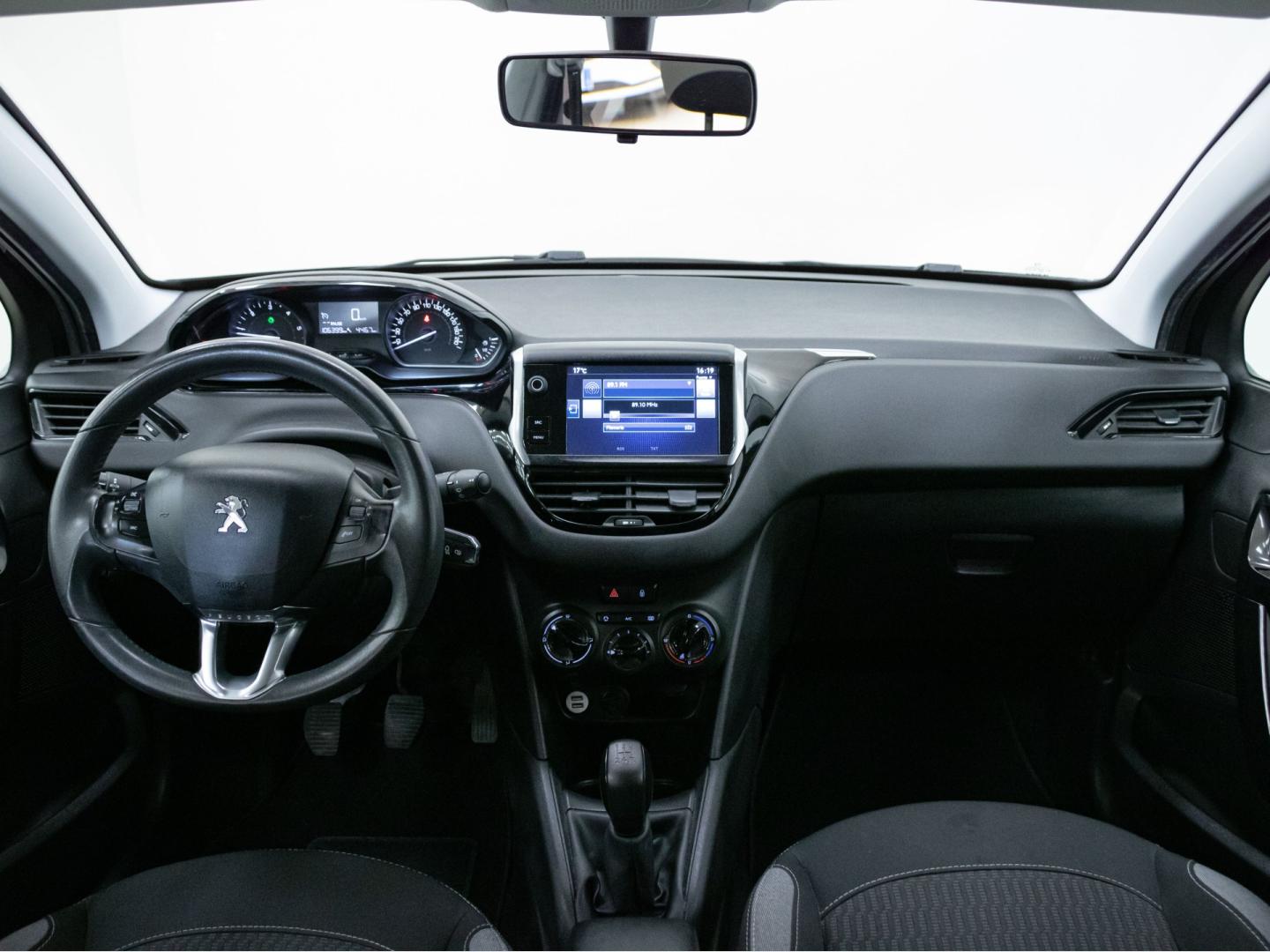 Peugeot 208 5P STYLE 1.2L PureTech 60KW (82CV)