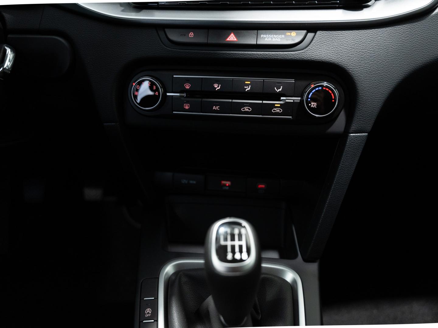 Kia Ceed 1.0 T-GDi 74kW (100CV)) Concept