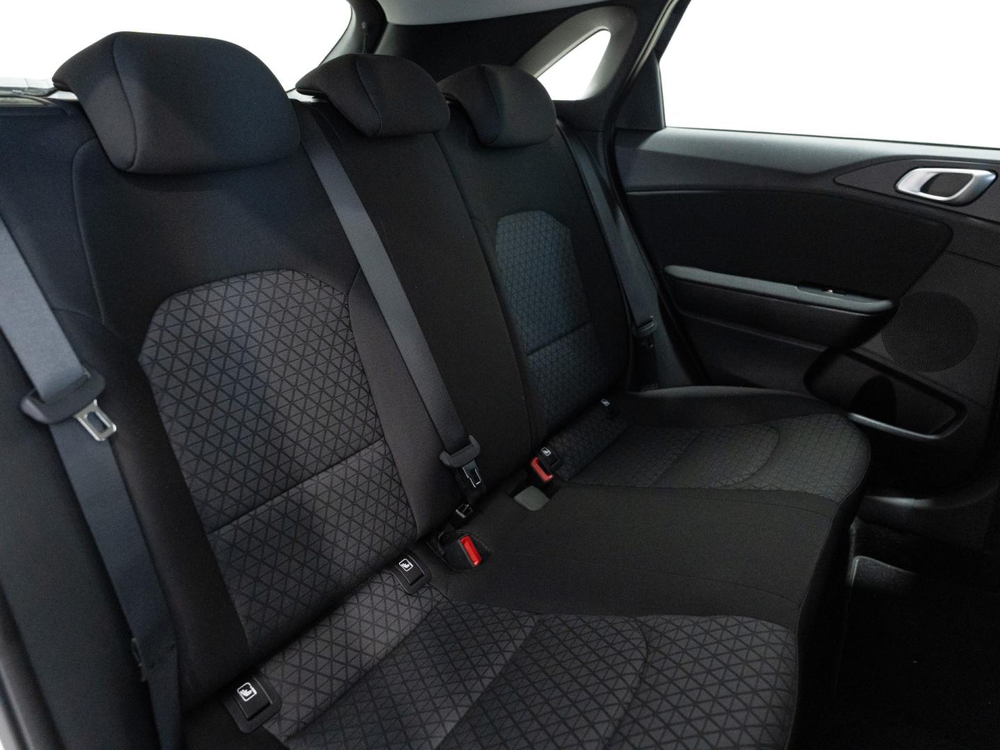 Kia Ceed 1.0 T-GDi 74kW (100CV)) Concept
