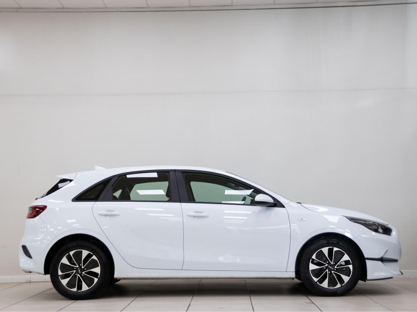Kia Ceed 1.0 T-GDi 74kW (100CV)) Concept