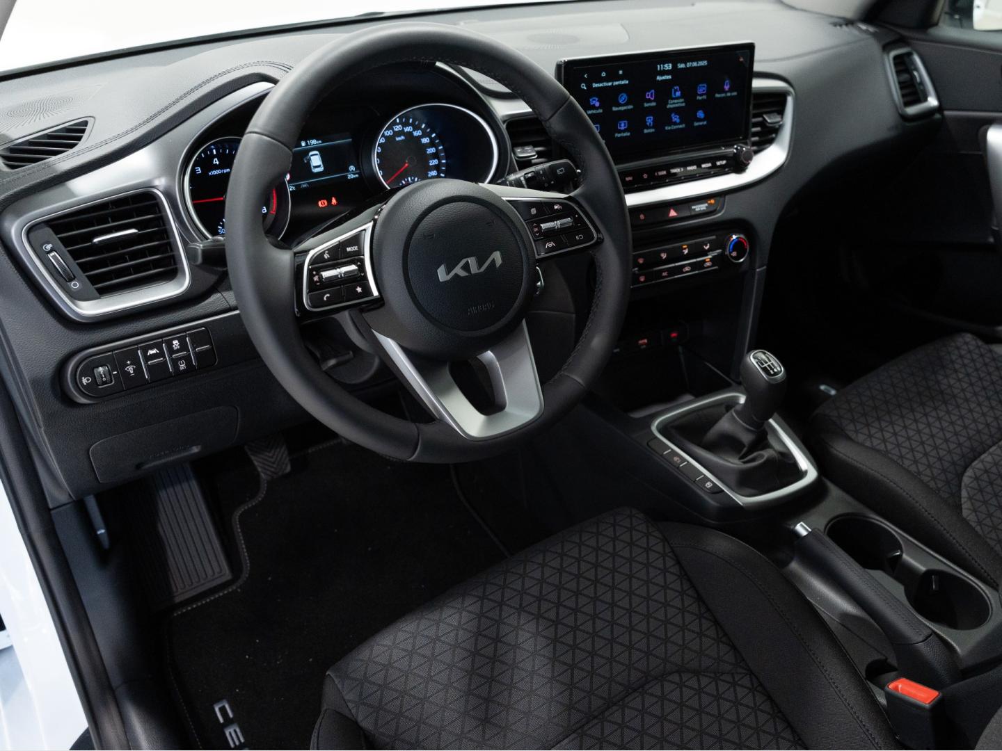 Kia Ceed 1.0 T-GDi 74kW (100CV)) Concept